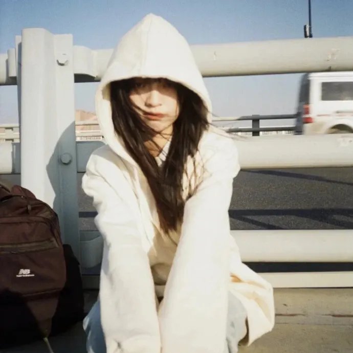 黄蜂女